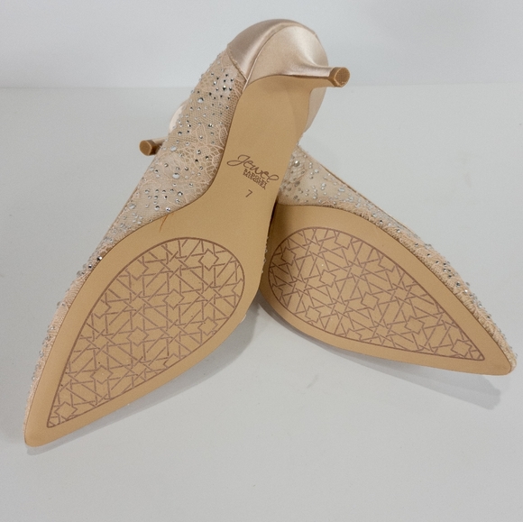 Jewel by Badgley Mischka Juliet Evening Pump Champagne -7 - Picture 9 of 10